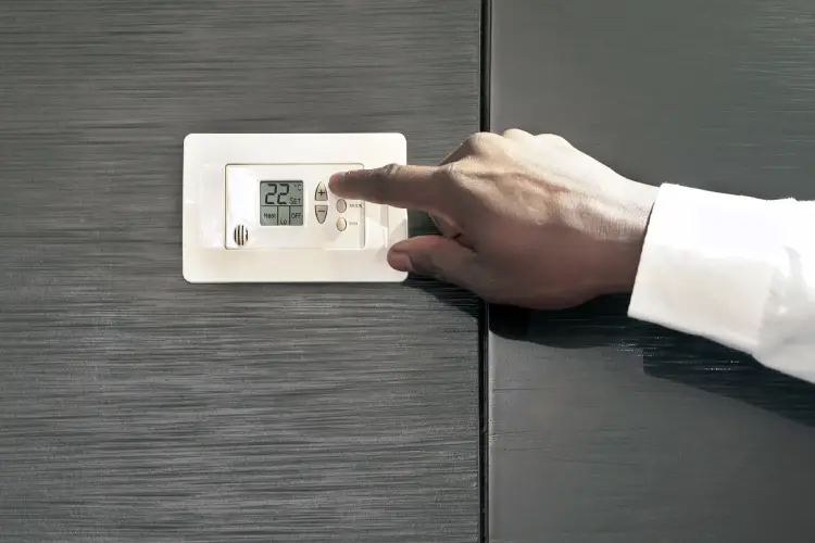 HVAC Thermostat Replacement in Baltimore, MD - HVAC Technician